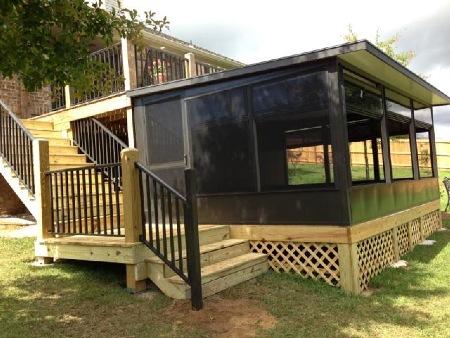 sun room, memory vinyl windows, kick plate